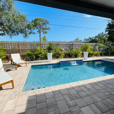 Sarasota Paradise Home Near Siesta Key Beach